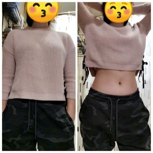 Cropped knitted sweater